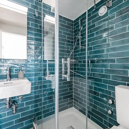 Modern 1 In District 4 Apartman Zürich